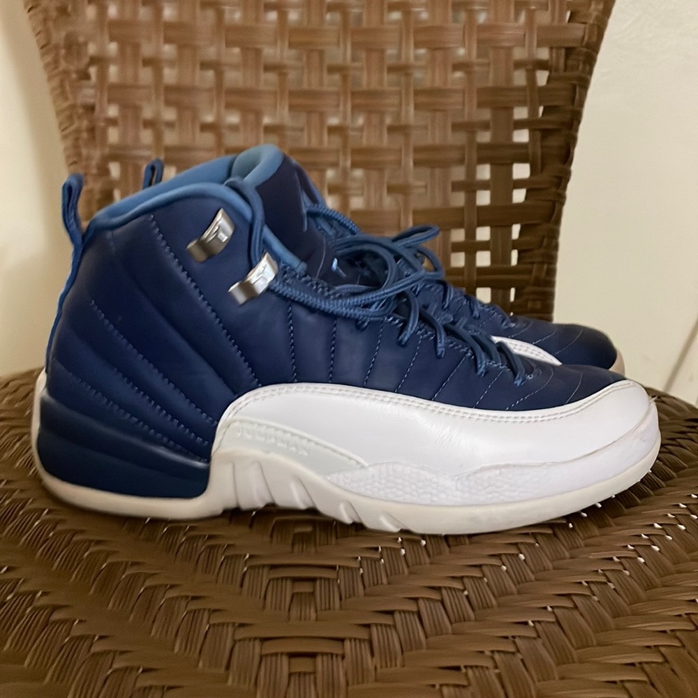 Air Jordan 12 retro se (gs) 7Y